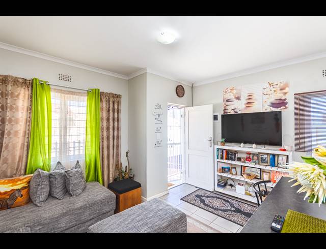 2 BEDROOM HOUSE TO LET IN RIVERGATE